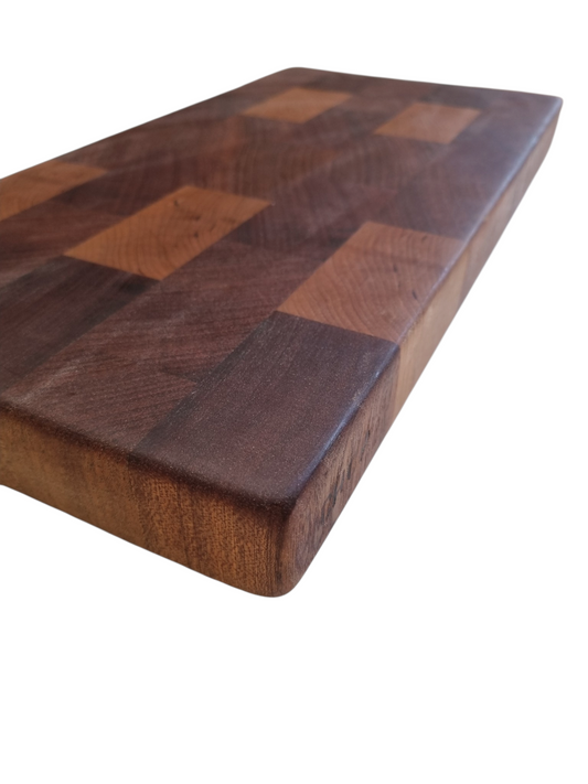 Sapele with cherry blocks, end grain