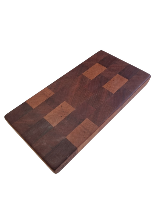 Sapele with cherry blocks, end grain